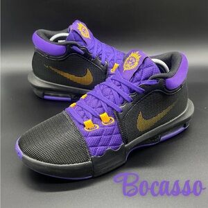 Nike Lebron Witness 8 Lakers Men Basketball Sneaker Size 9 FB2239-001
